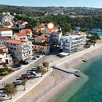 Mira Primošten