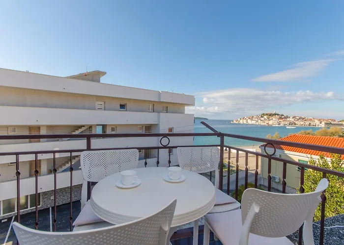 Mira Apartamento Primošten